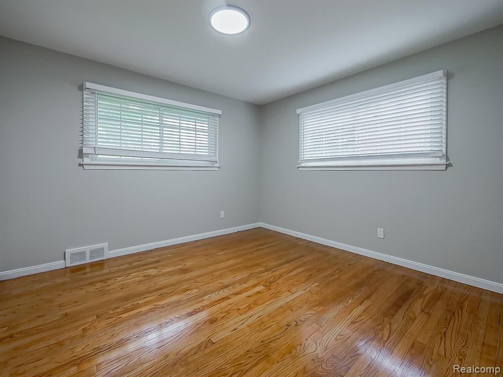 22854 Lingemann Street