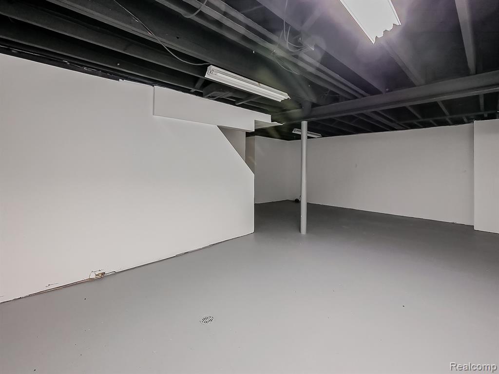 22854 Lingemann Street