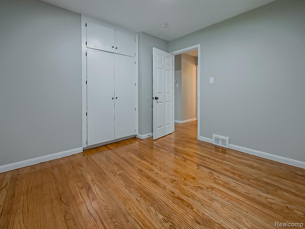 22854 Lingemann Street