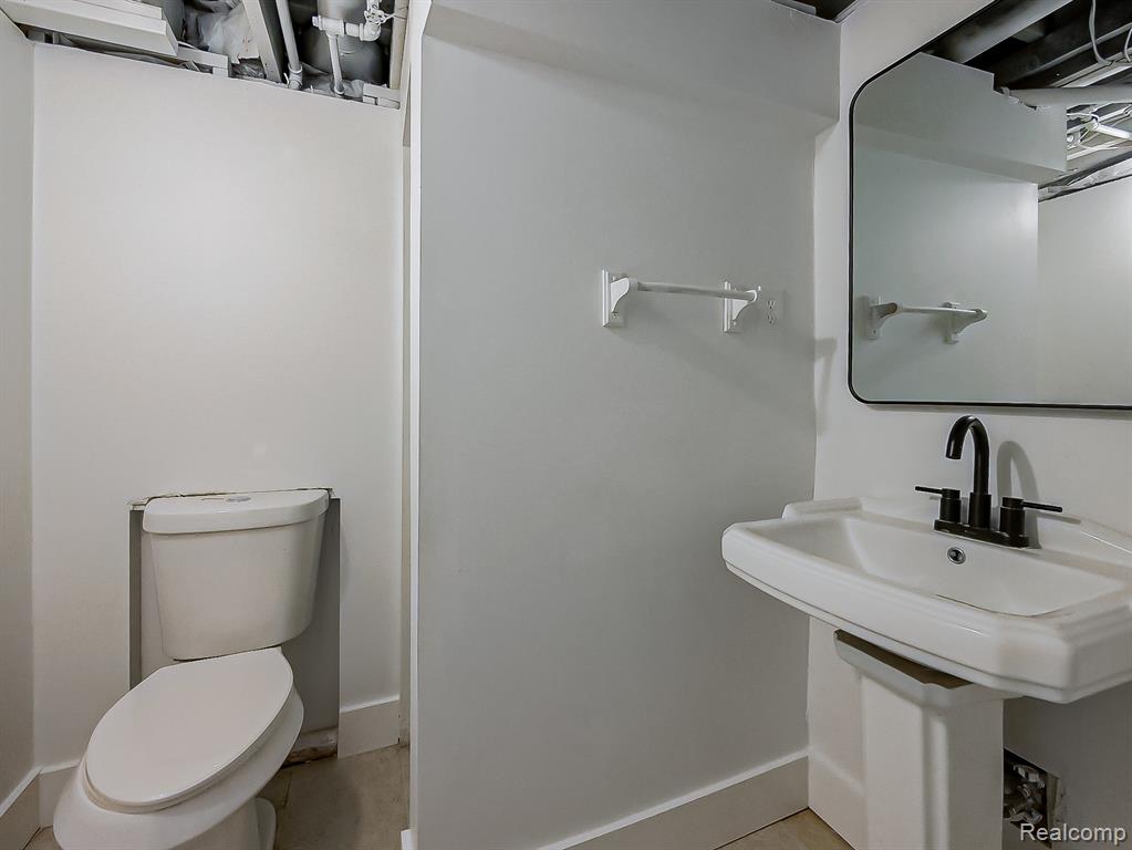 22854 Lingemann Street