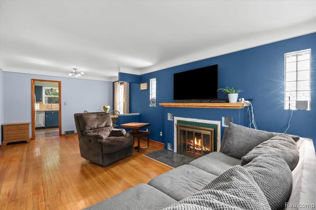 20871 Van Antwerp Street