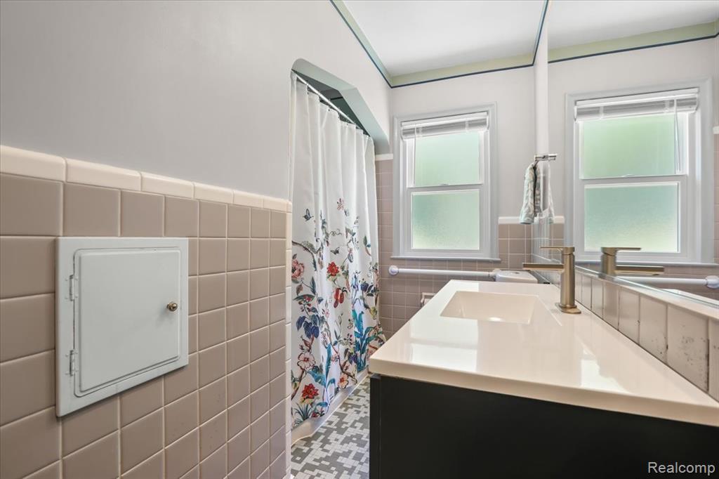 20871 Van Antwerp Street