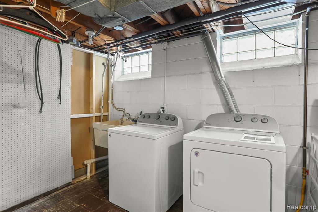 20871 Van Antwerp Street