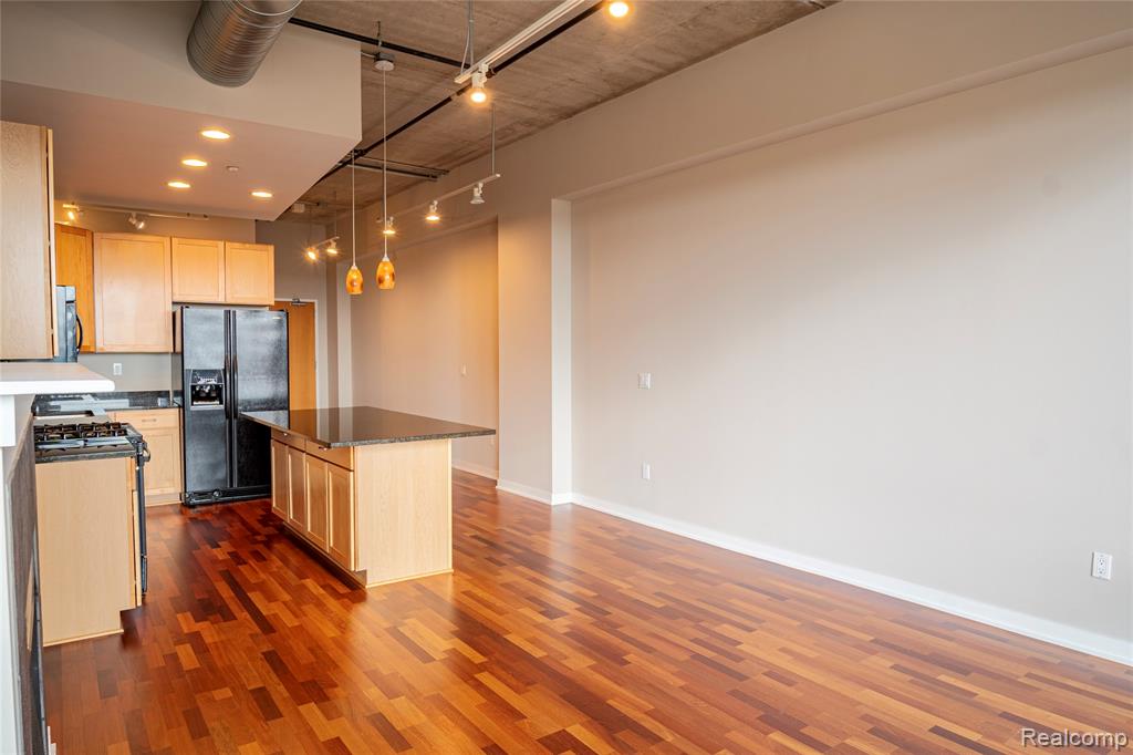 350 N Main Street # 618