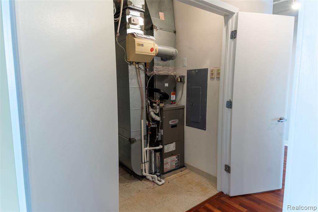 350 N Main Street # 618