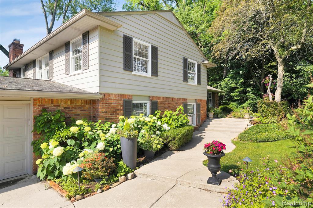 950 Satterlee Road