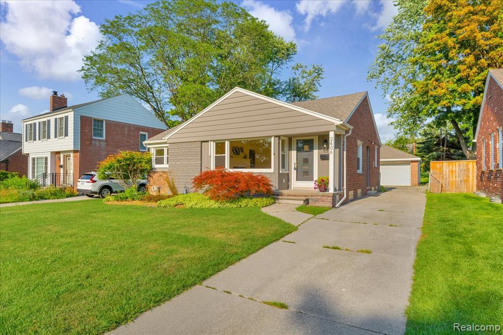 2406 Benjamin Avenue