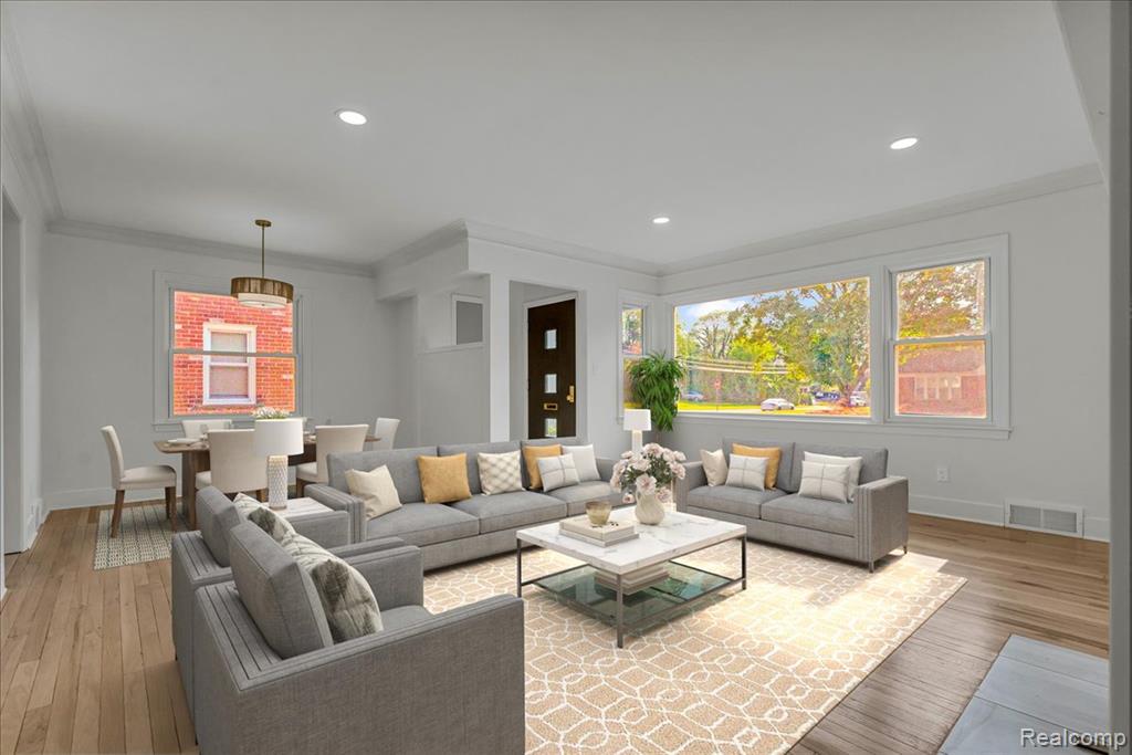 2406 Benjamin Avenue