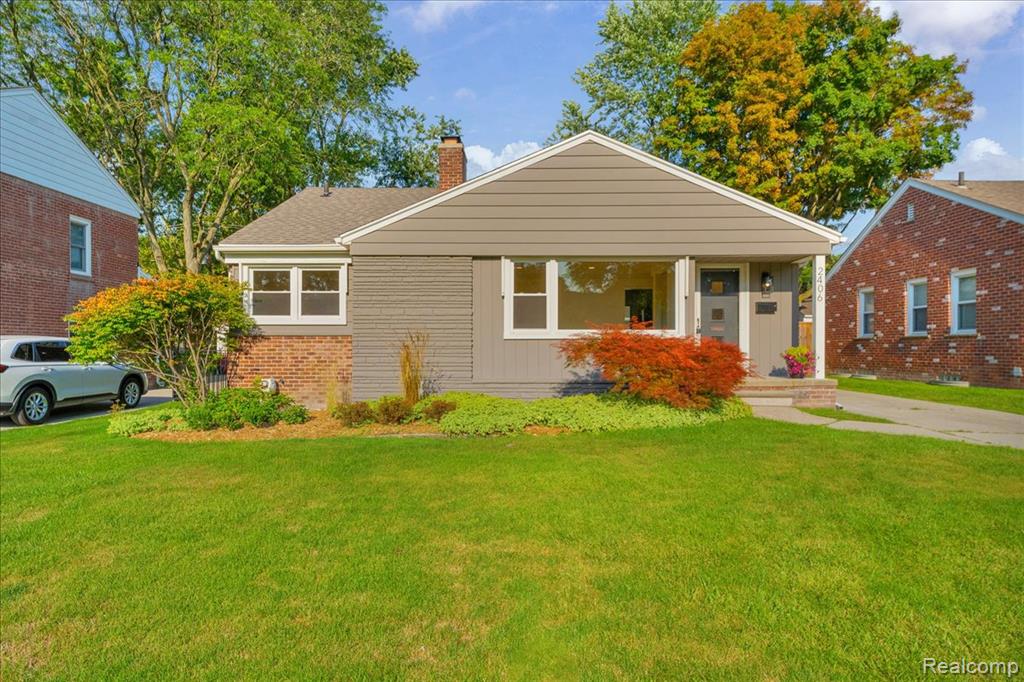 2406 Benjamin Avenue