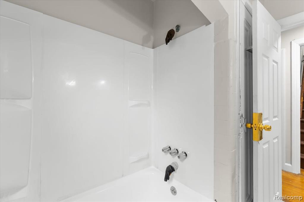 11110 Wayburn Street