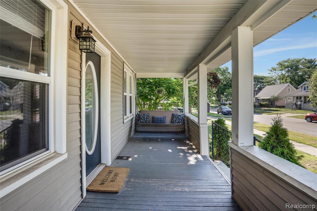 1627 W Hazelhurst Street