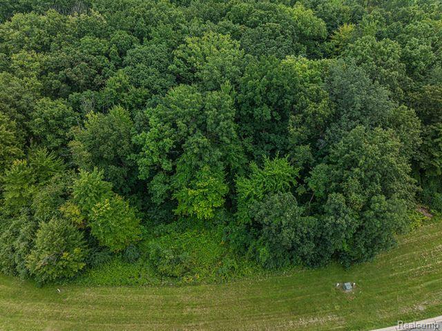 7513 Maple Ridge Drive