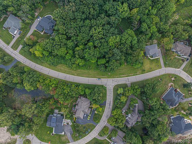 7513 Maple Ridge Drive