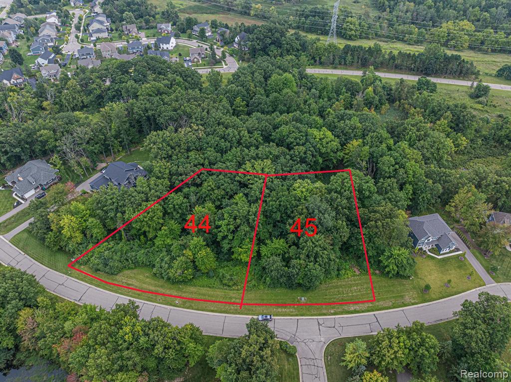 7513 Maple Ridge Drive