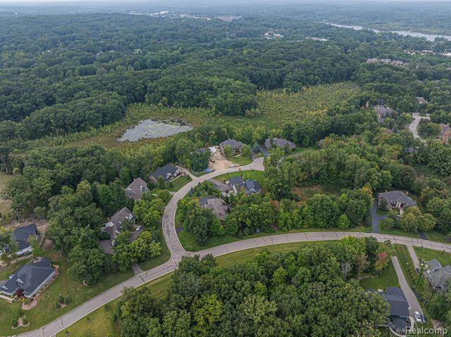 7513 Maple Ridge Drive