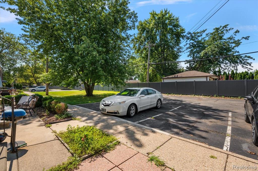 23104 Edsel Ford Court