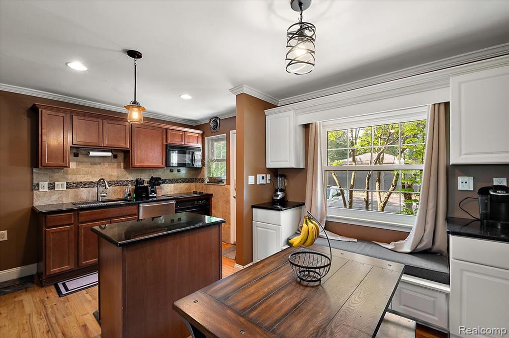 23104 Edsel Ford Court