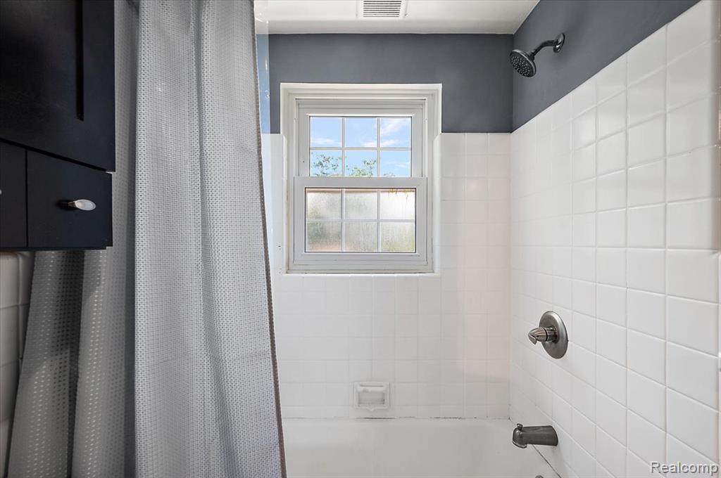 23104 Edsel Ford Court