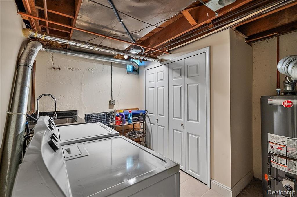 23104 Edsel Ford Court