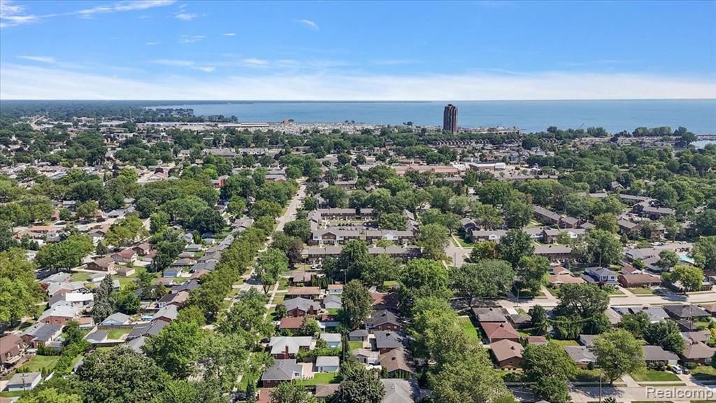 23104 Edsel Ford Court