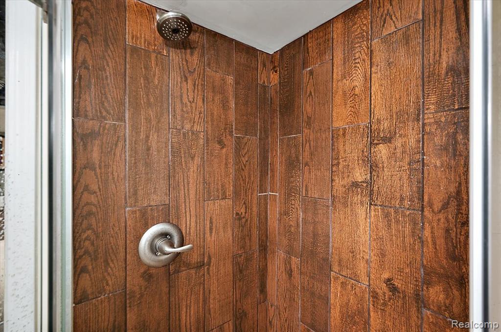 23104 Edsel Ford Court