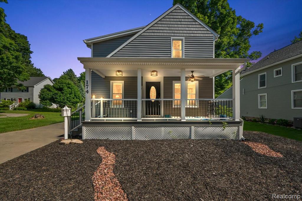 174 W Hollister Street