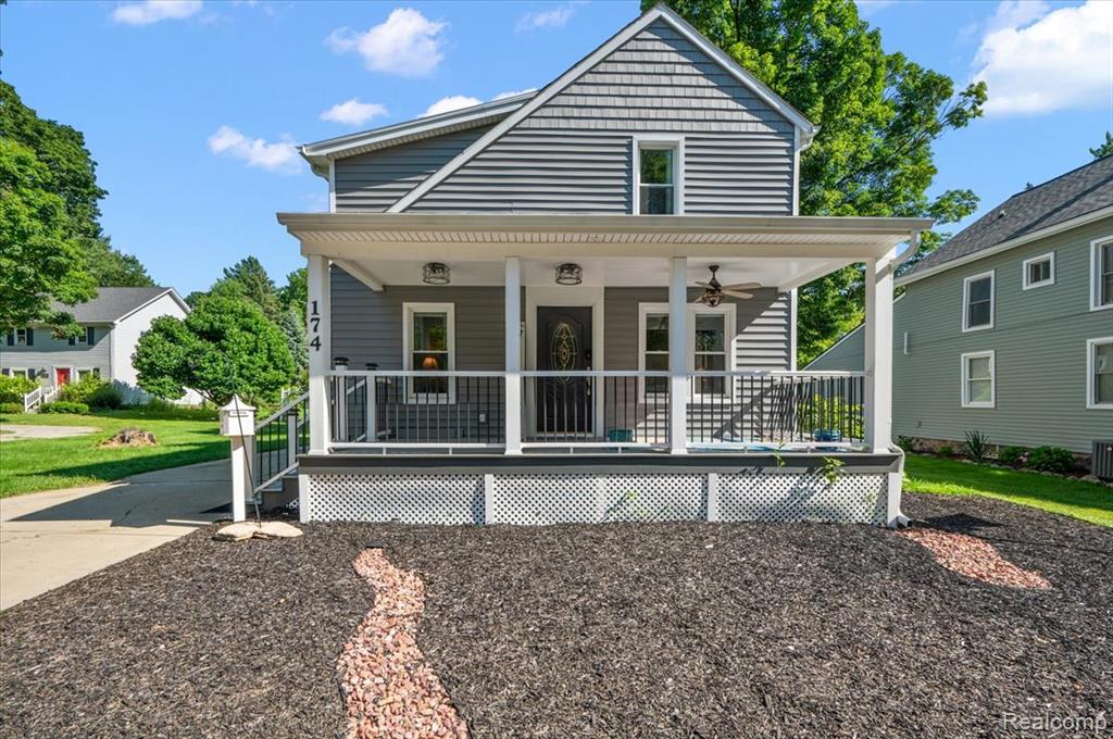 174 W Hollister Street