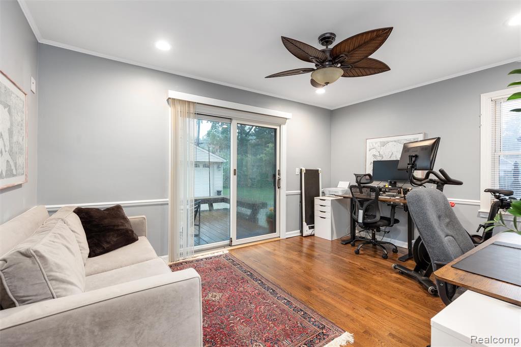 1823 Humphrey Avenue