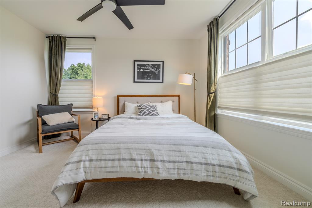 1367 Addington Court