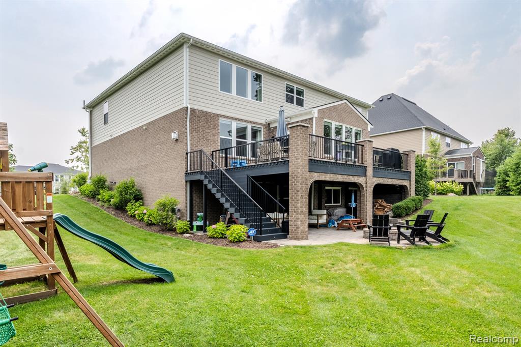 1367 Addington Court