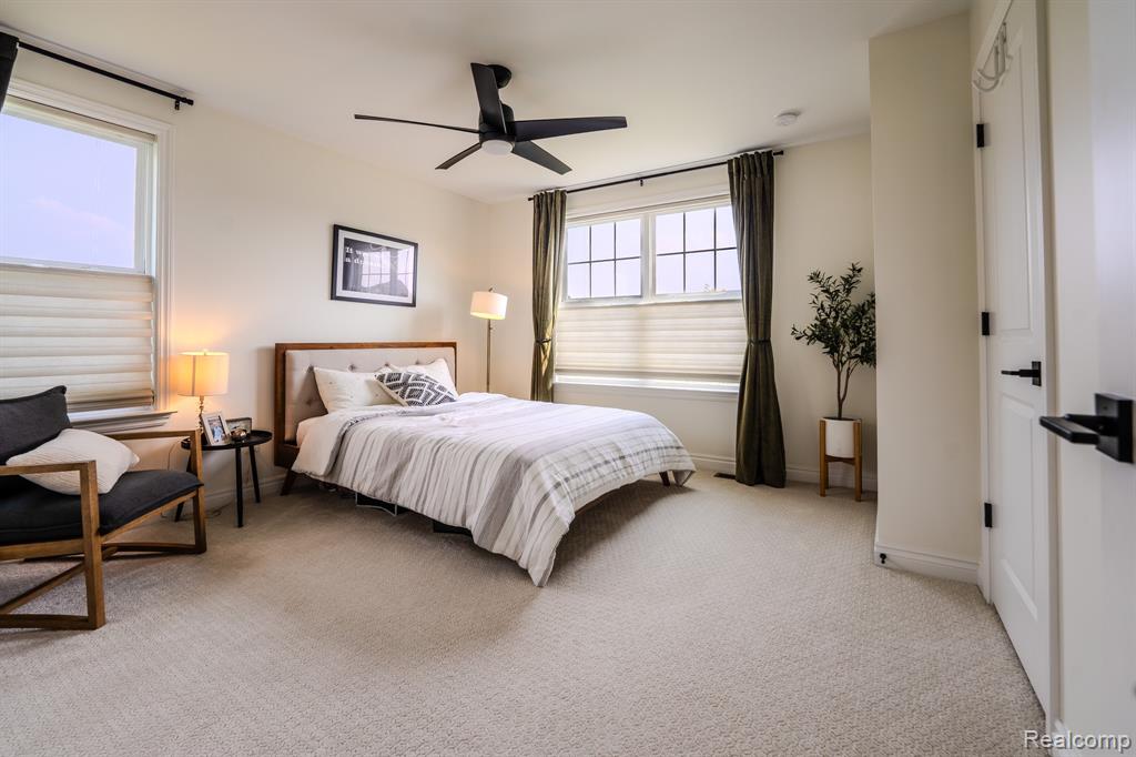 1367 Addington Court