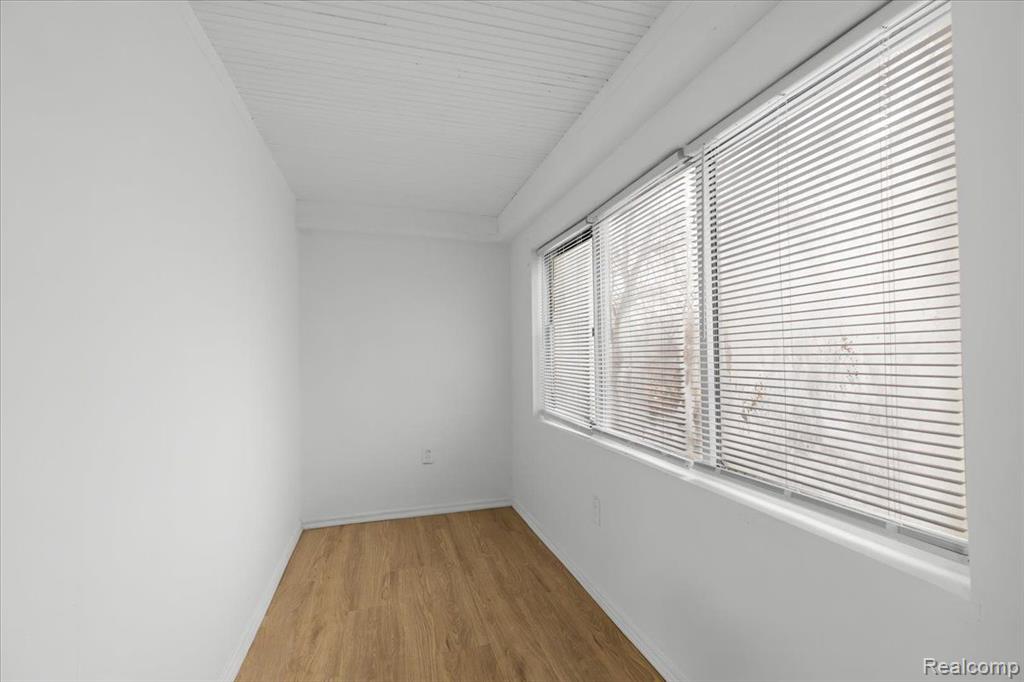 18650 Wisconsin Street