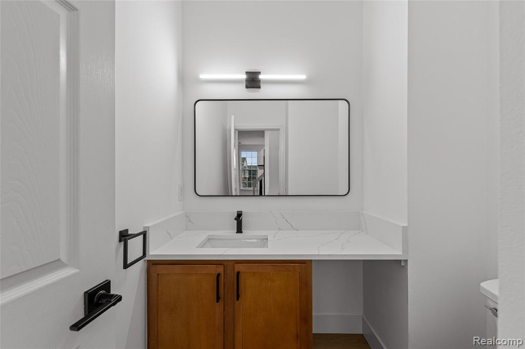 56625 Long Island Drive