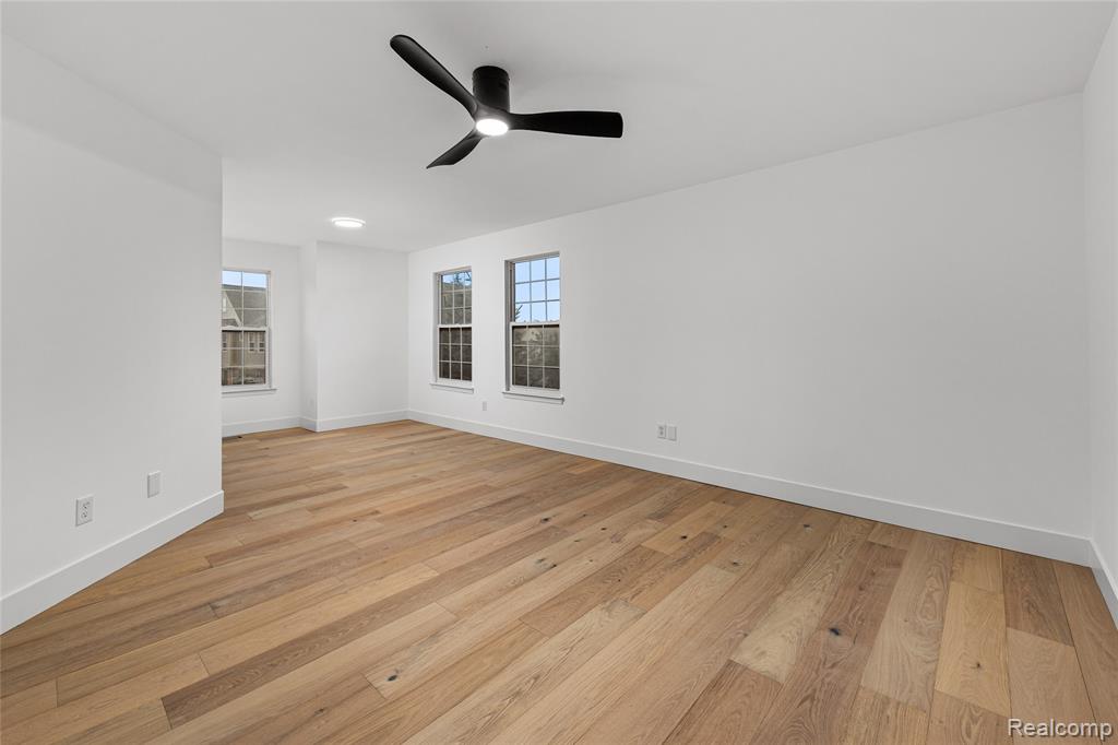 56625 Long Island Drive