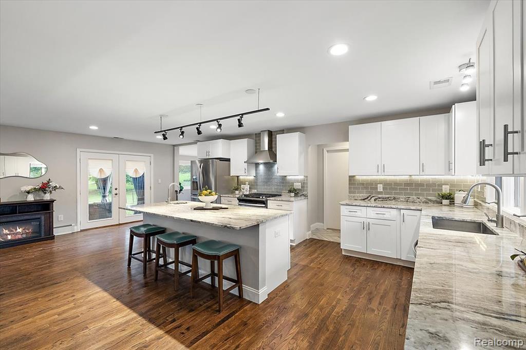 4521 Coachmaker Drive