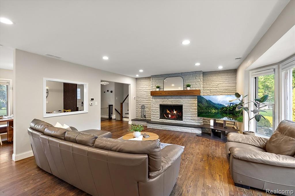 4521 Coachmaker Drive