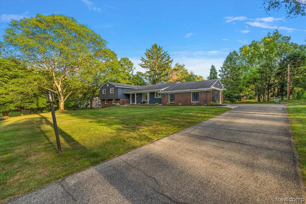 4521 Coachmaker Drive