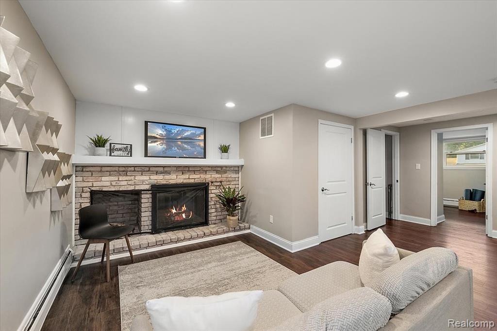 4521 Coachmaker Drive