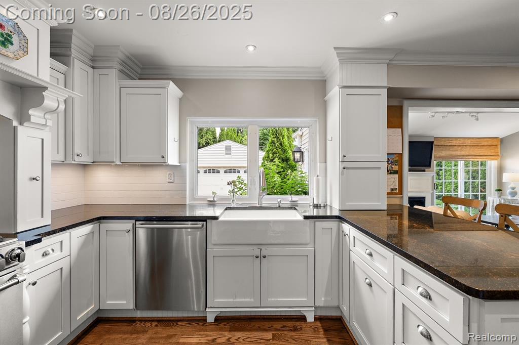 1832 Melbourne Street