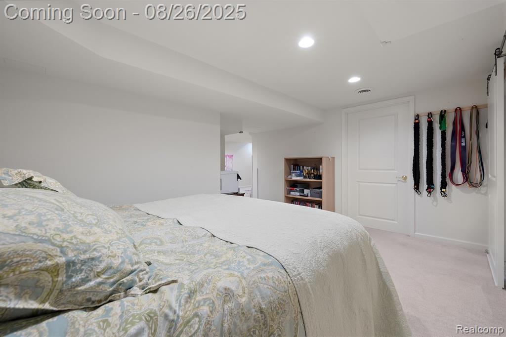 1832 Melbourne Street