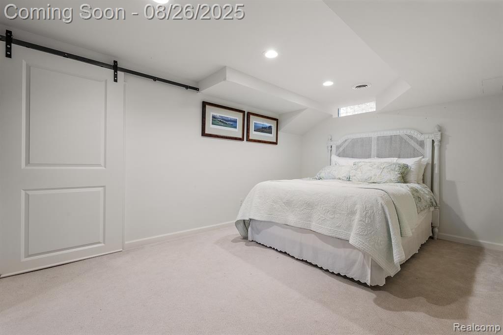 1832 Melbourne Street