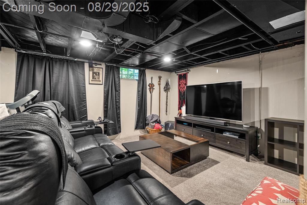 712 S Minerva Avenue