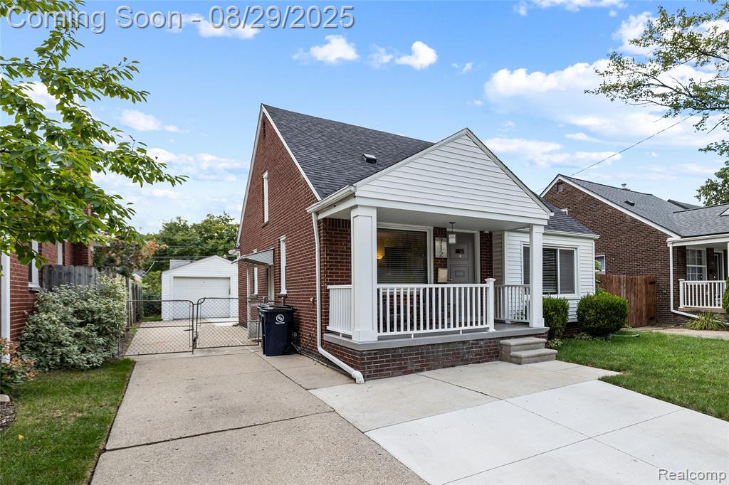 712 S Minerva Avenue