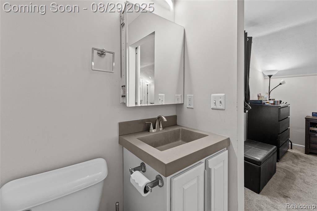 712 S Minerva Avenue