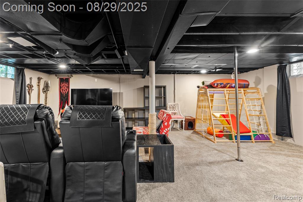 712 S Minerva Avenue