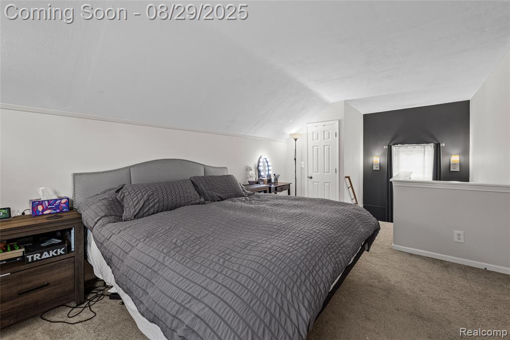 712 S Minerva Avenue