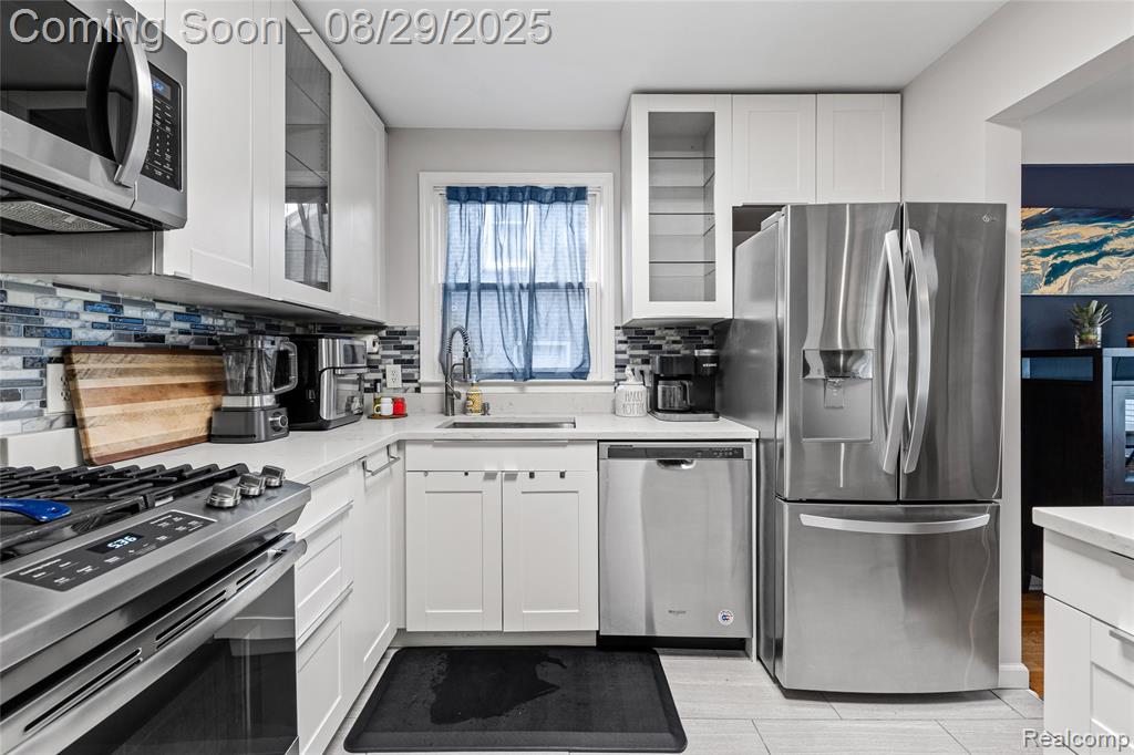 712 S Minerva Avenue