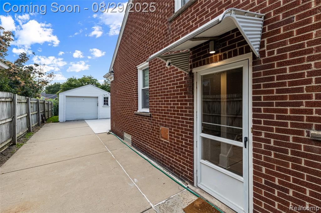 712 S Minerva Avenue