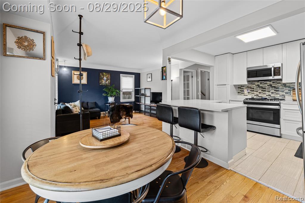 712 S Minerva Avenue