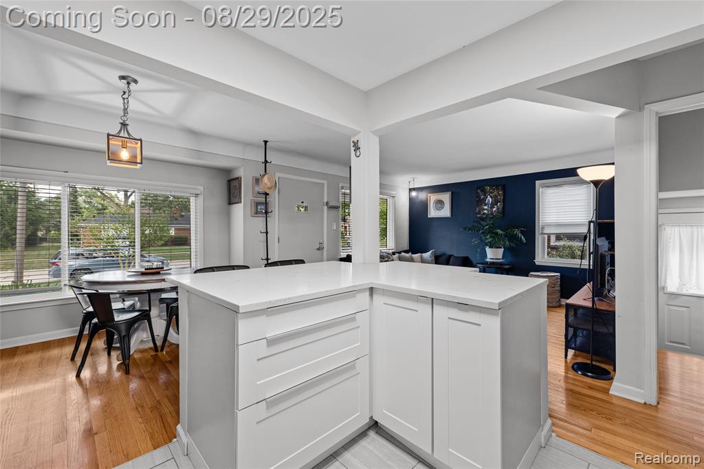 712 S Minerva Avenue